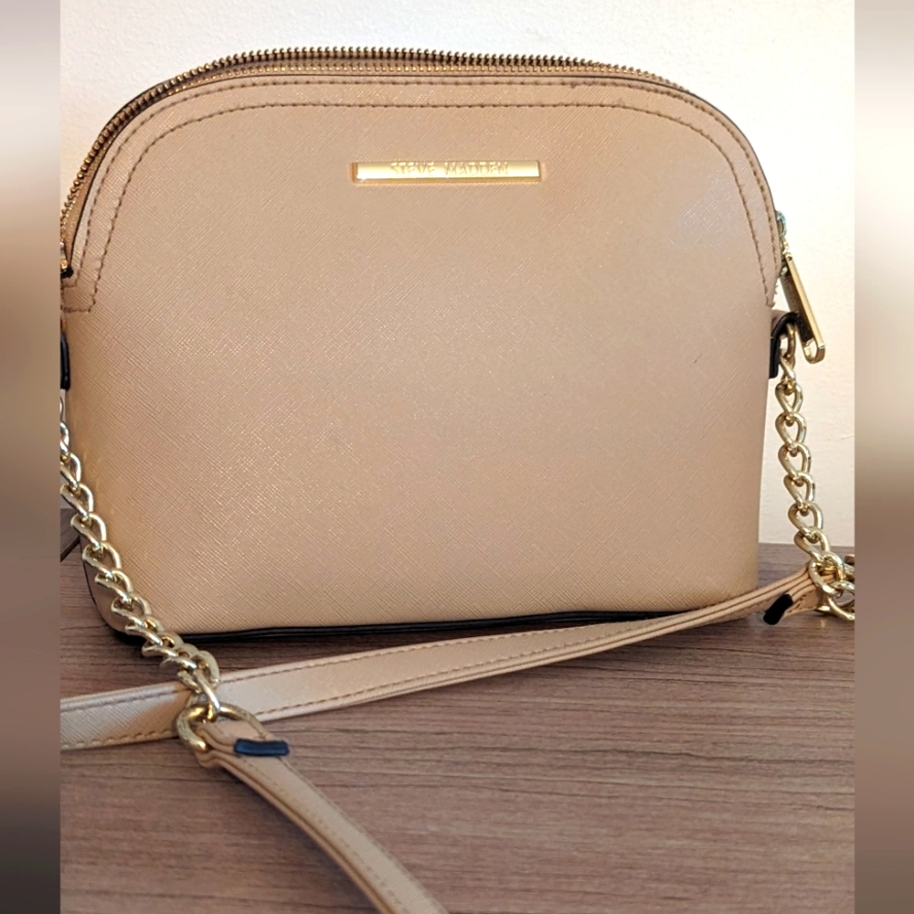 Steve Madden Leather Crossbody bag